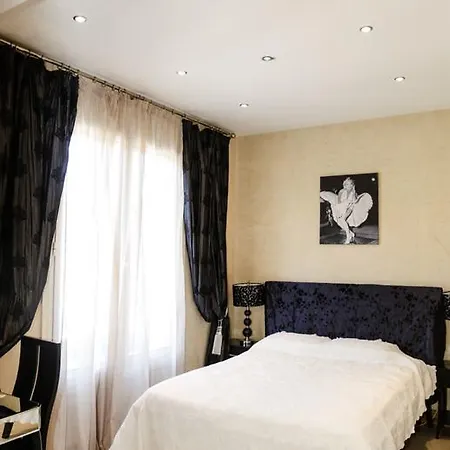 Palais Des Pins Apartment Cannes